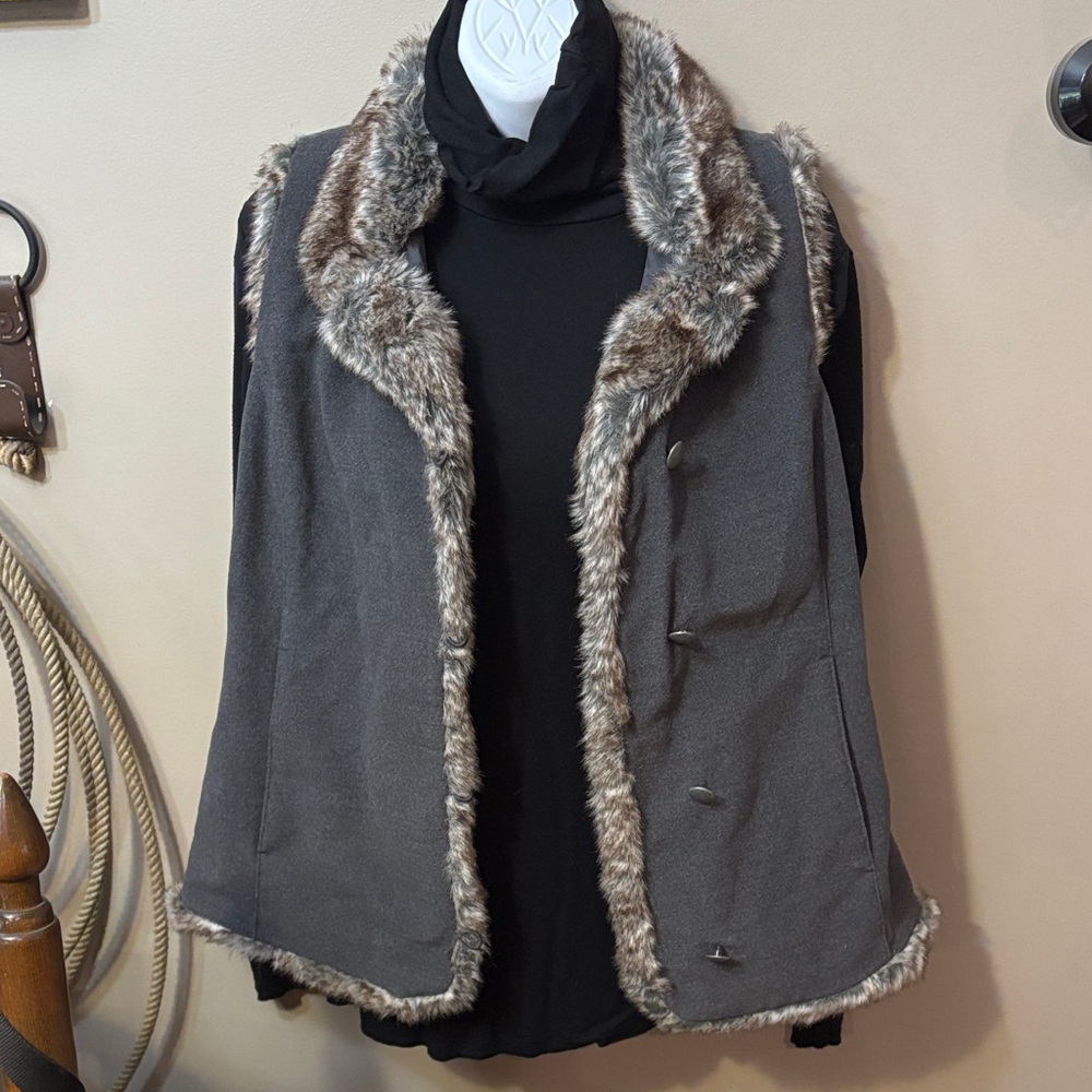 J. Crew Gray Faux Fur Trimmed Women's Vest - Size XS